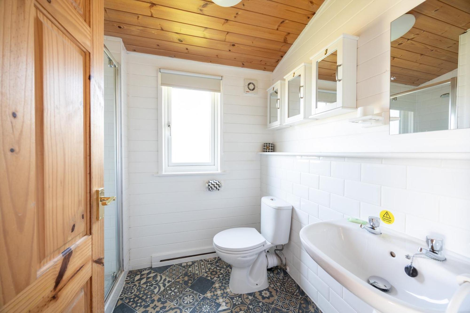 West Chalet At Tapnell Farm يارماوث المظهر الخارجي الصورة