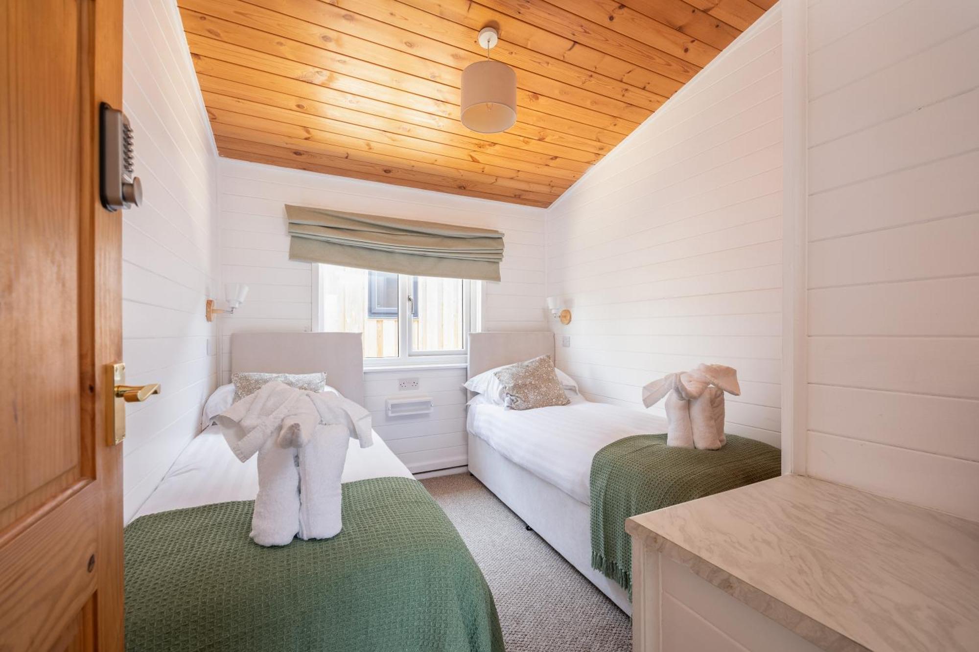 West Chalet At Tapnell Farm يارماوث المظهر الخارجي الصورة
